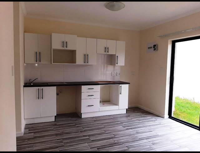 1 BEDROOM TOWNHOUSE RENTED IN MOUNT PLEASANT